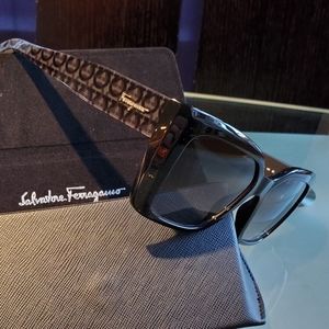 BRAND NEW Salvatore Ferragamo SF150S721 Women's Sunglasses